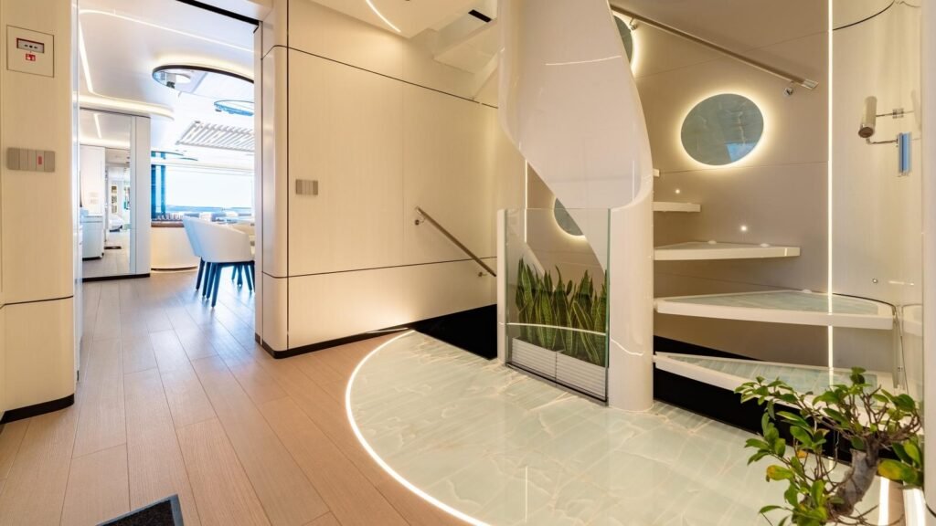 Eva4Eva, Mangusta Oceano 44 motor yacht (view 28)