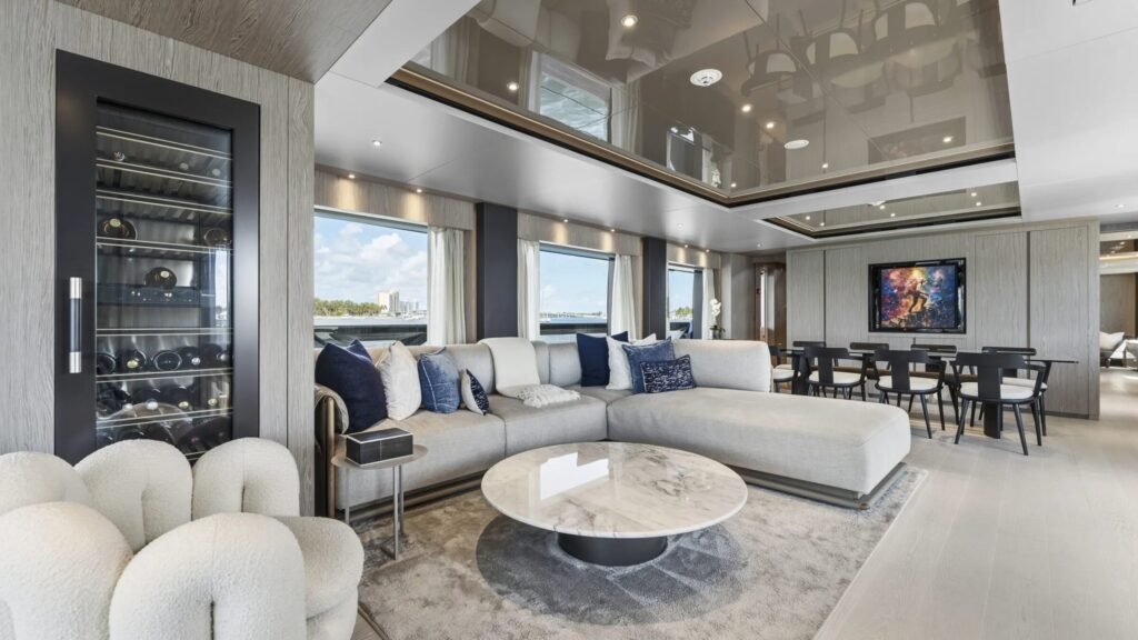 Evexias I - Custom Line 32m charter yacht - image 9