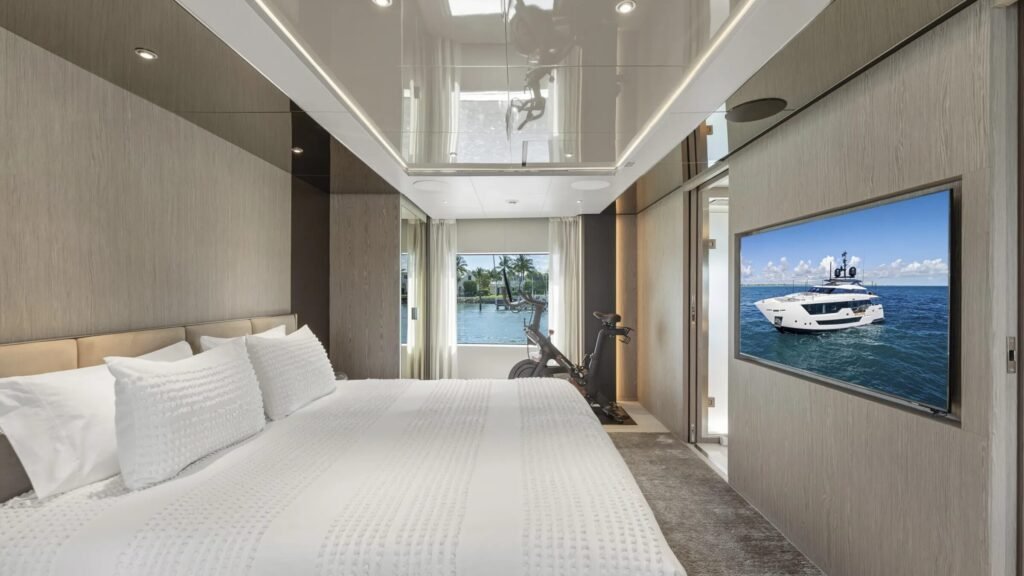 Evexias I - Custom Line 32m charter yacht - image 19