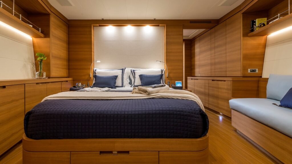 Farfalla - Southern Wind 2014 luxury charter yacht, view 21