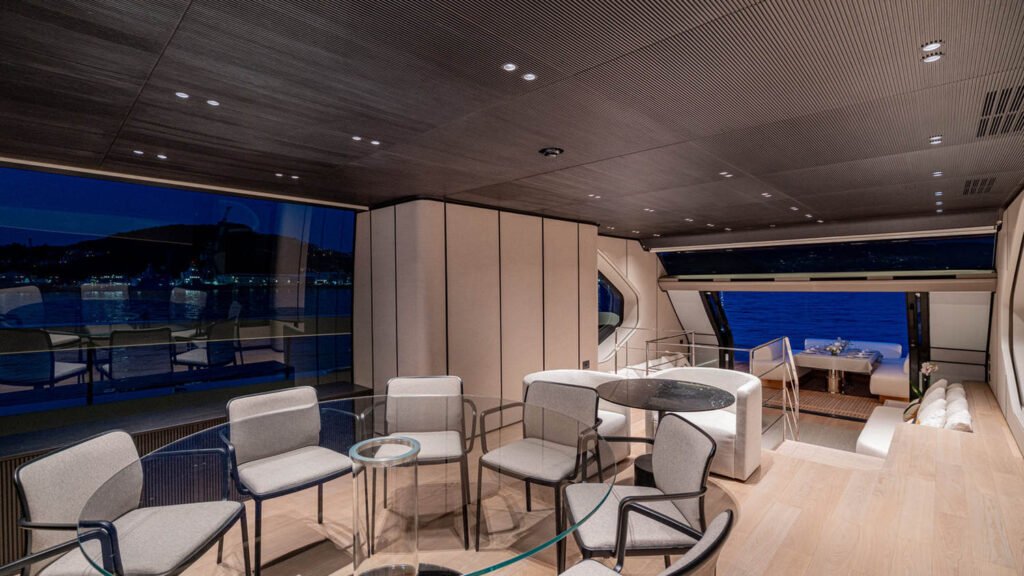 Forza Quieta - Yacht Forza Quieta salon dining evening