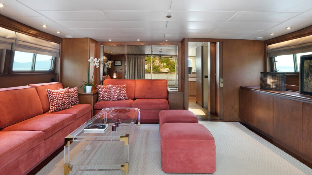 IDYLLE upper lounge in coral velvet