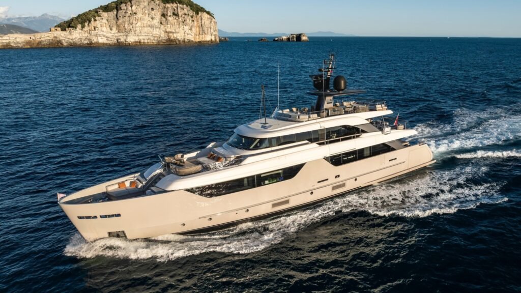 Sanlorenzo deck and exterior detail South of France charter