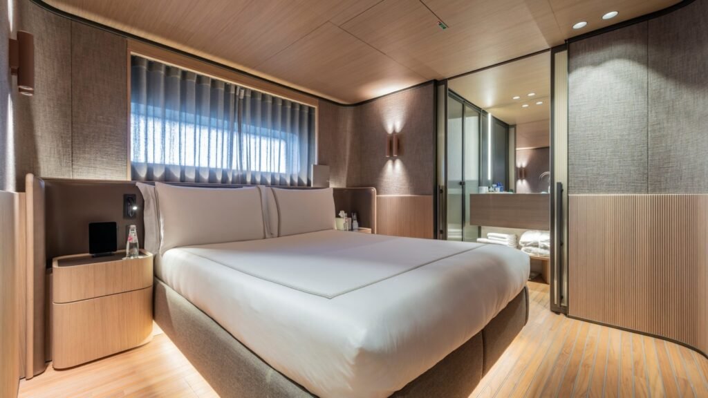 Ins Land - Lower deck double cabin
