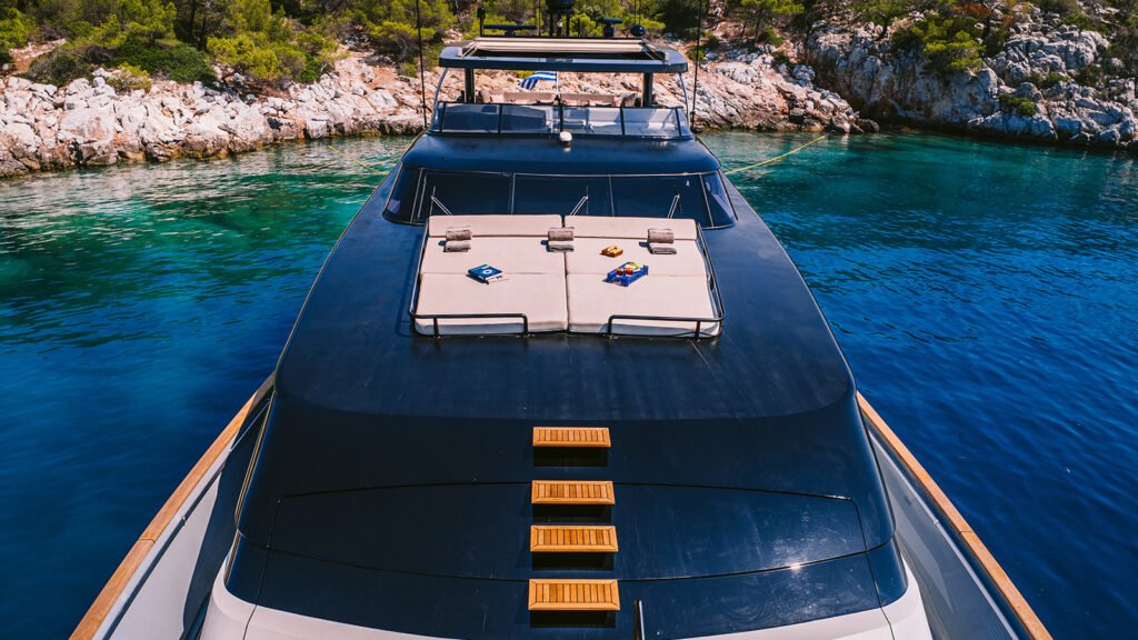 ISLANDER II, 33m Baglietto charter yacht - exterior view