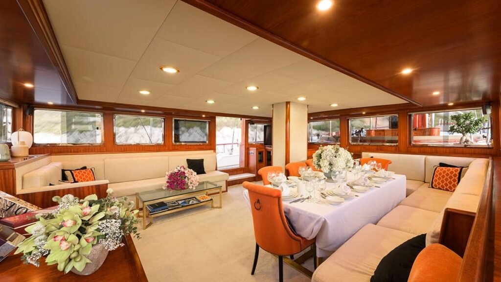 Kaptan Kadir luxury charter yacht