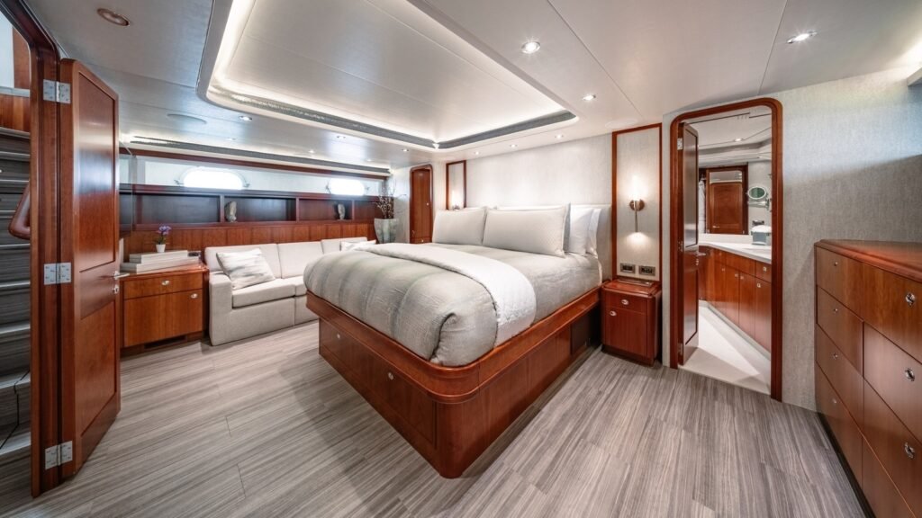 KEMOSABE, 34m Westport charter yacht - exterior view