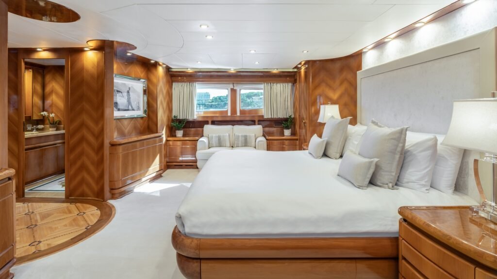 Lady G II, Mondomarine 44m motor yacht (view 18)
