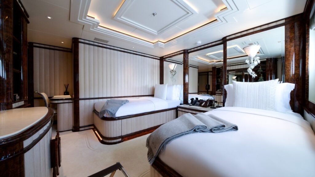 LIONESS V luxury yacht charter