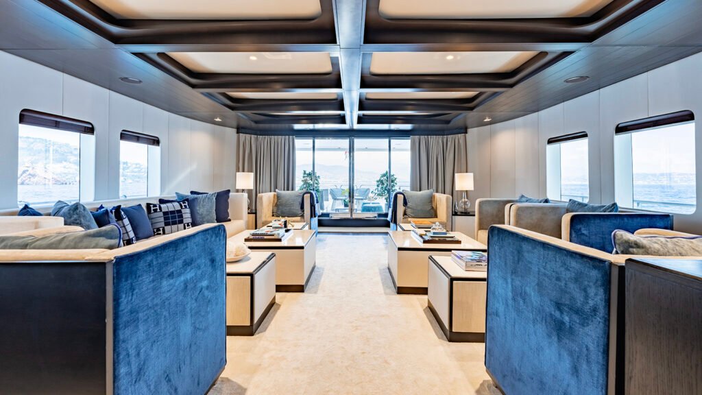 Lotus, Miss Tor 45m motor yacht (view 10)