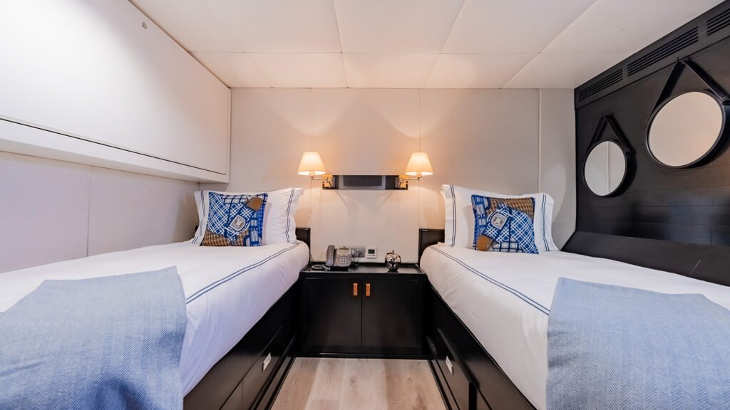 Lotus, Miss Tor 45m motor yacht (view 31)