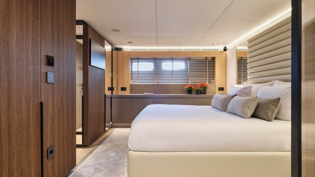 Maestro - VIP cabin