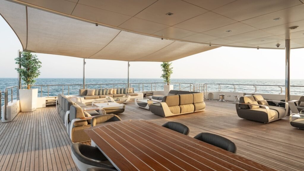 MOONLIGHT II, 91m Neorion Syros charter yacht - Main deck aft