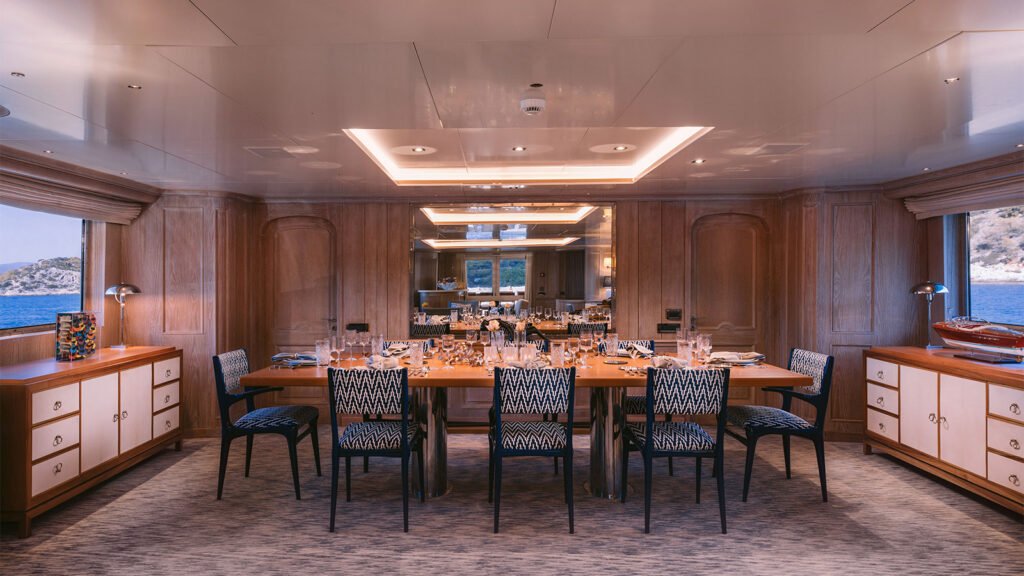 Natalia V, Picchiotti 45m motor yacht (view 12)