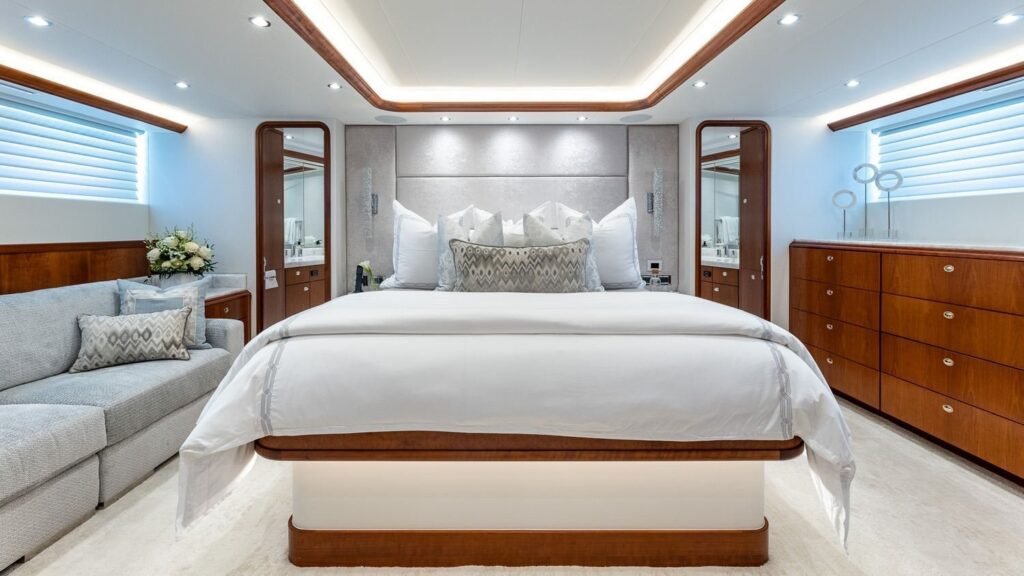 NO SHORTCUTS - Yacht No Shortcuts master king stateroom bed view