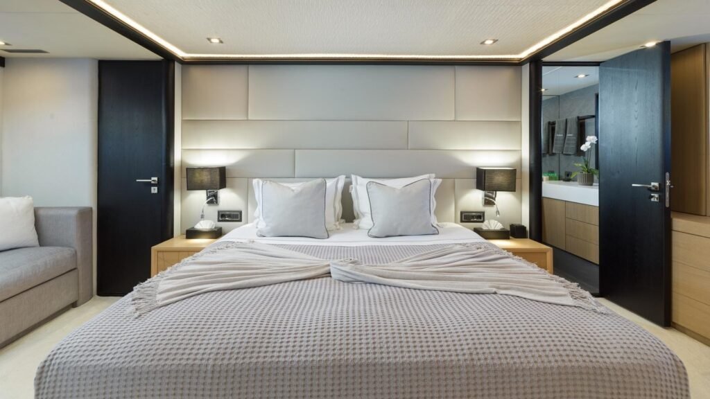 NOEMA - guest double cabin