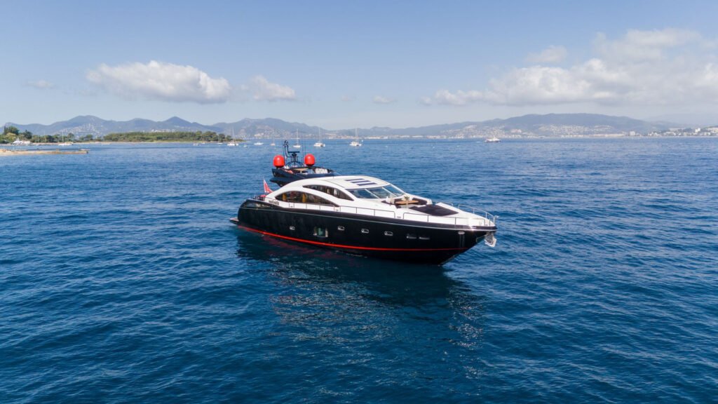 menton-sunseeker exterior at anchor