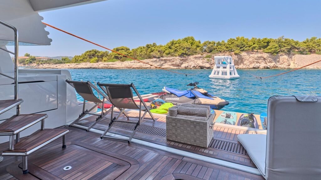 Motor yacht PHOTON, 43m CRN (view 27)