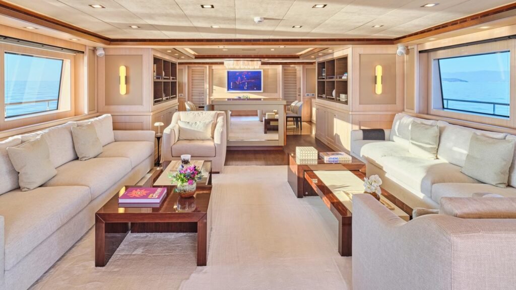 Motor yacht PHOTON, 43m CRN (view 29)