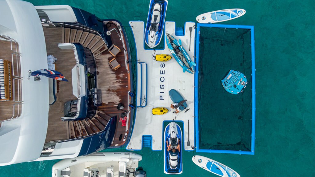 PISCES, a 46-metre Delta Marine motor yacht for charter (view 15)
