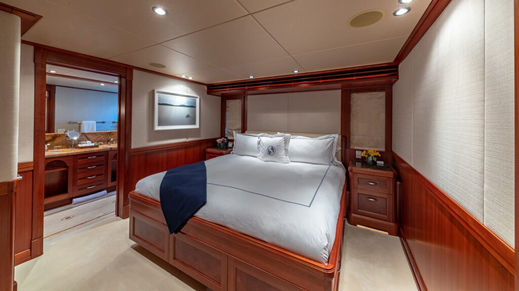 PISCES, a 46-metre Delta Marine motor yacht for charter (view 39)