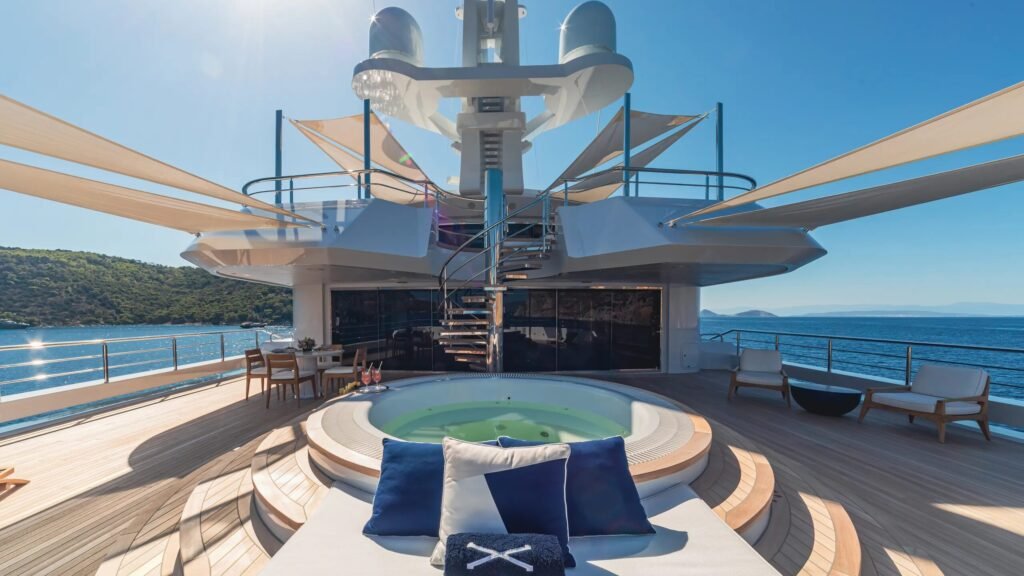 Project X - Golden Yachts 88m charter yacht - image 5