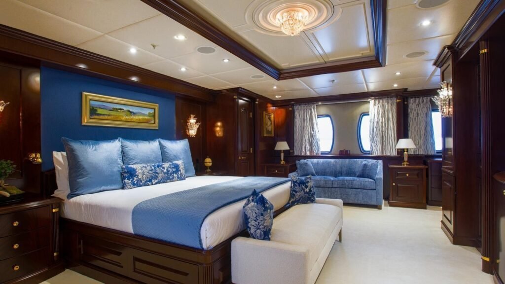 PURPOSE - Yacht Purpose master stateroom