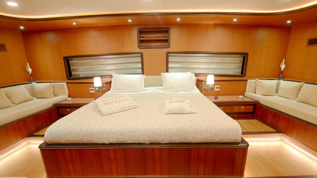 Queen Of Salmakis - aft master stateroom
