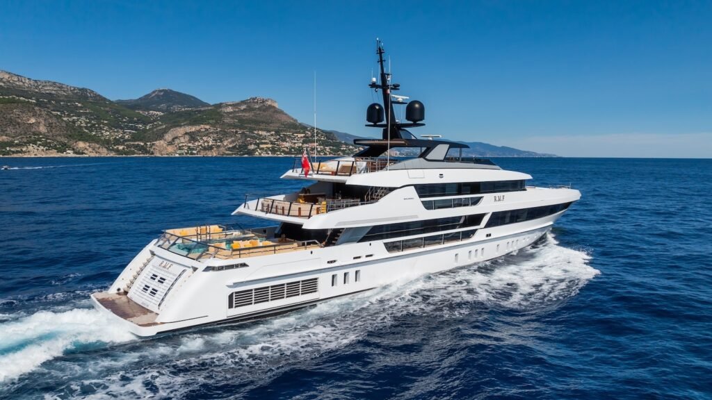 R.M.F - Sanlorenzo 52m charter yacht, image 03