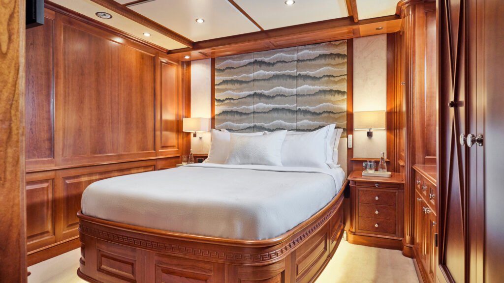 RIVA I guest double cabin