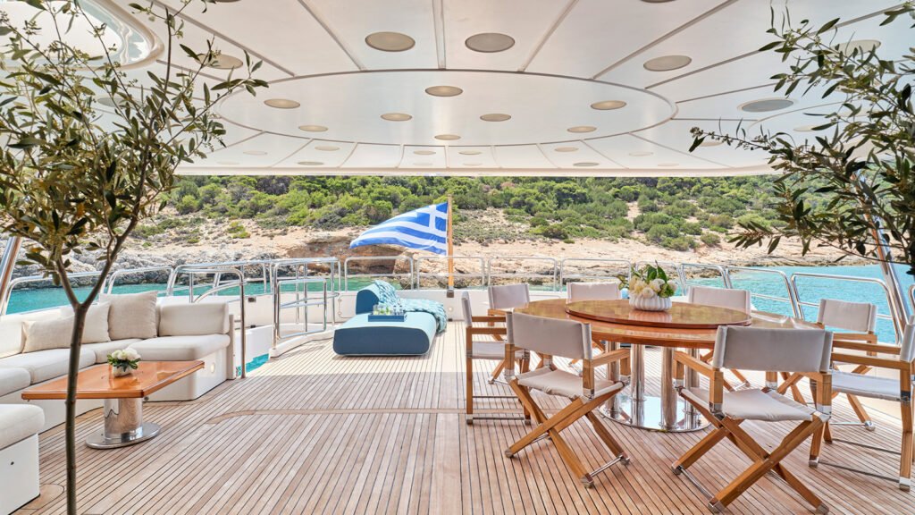 Tortola classic charter yacht, traditional rigging and deck detail