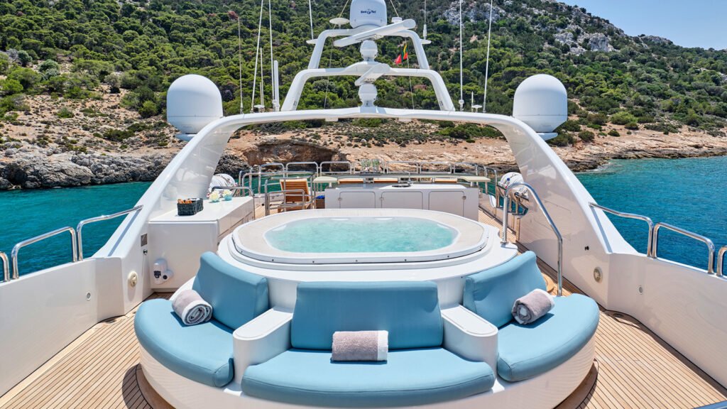 classic yacht charter Tortola, exterior profile at anchor BVI