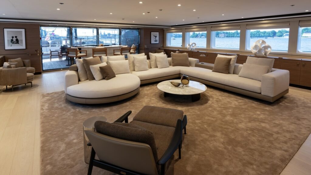 Sea Eagle - Royal Huisman 81m charter yacht - image 4