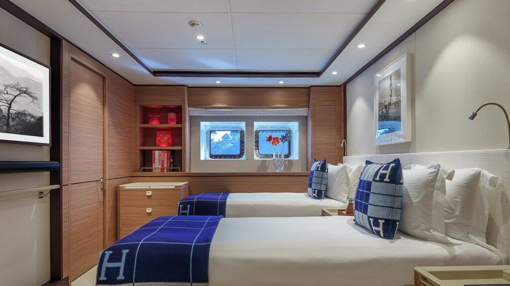 Sea Eagle - Royal Huisman 81m charter yacht - image 9