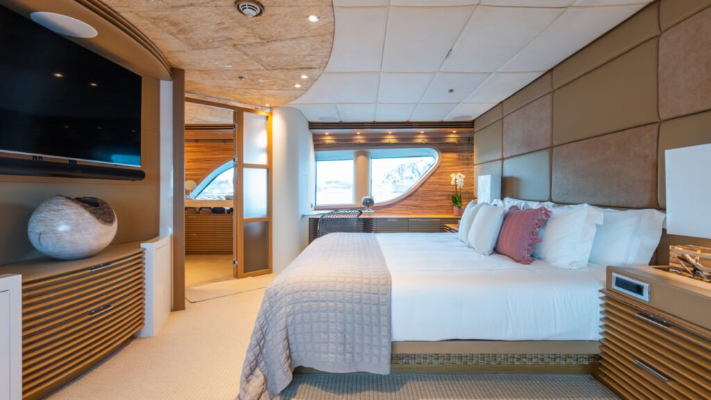 SERENITY - Master Suite