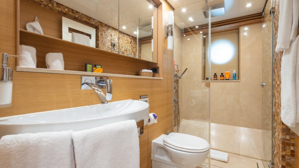 SERENITY - Guest Bathroom