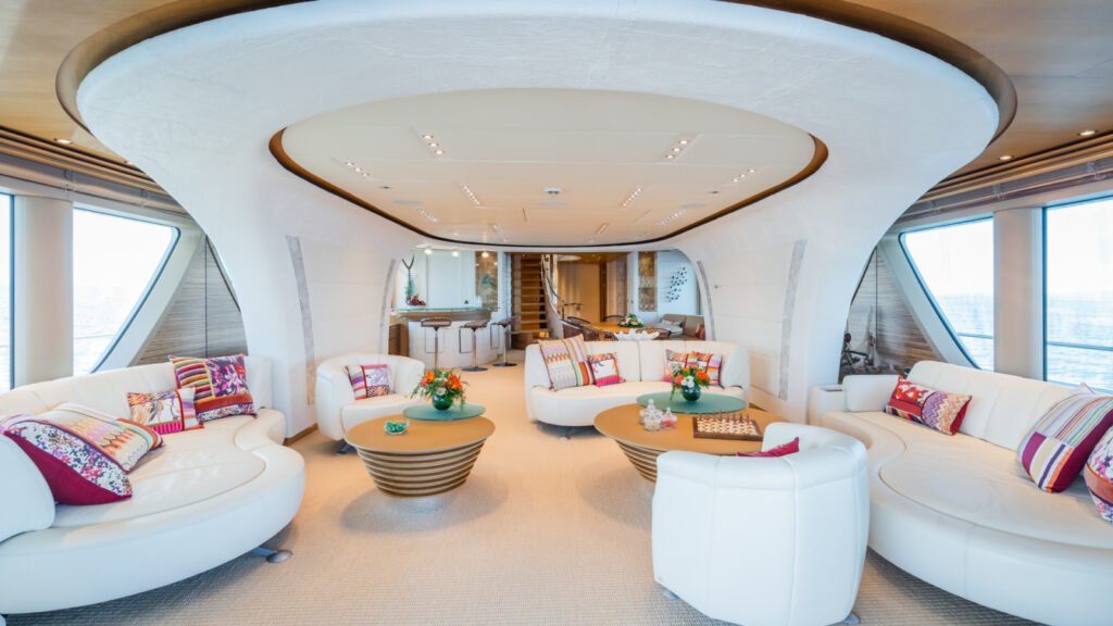 SERENITY - Main Saloon