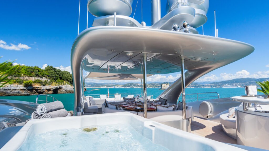 Silver Wind yacht for charter - image 02