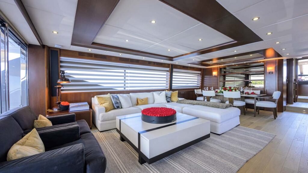 SPECTRE - Main Saloon and Dining