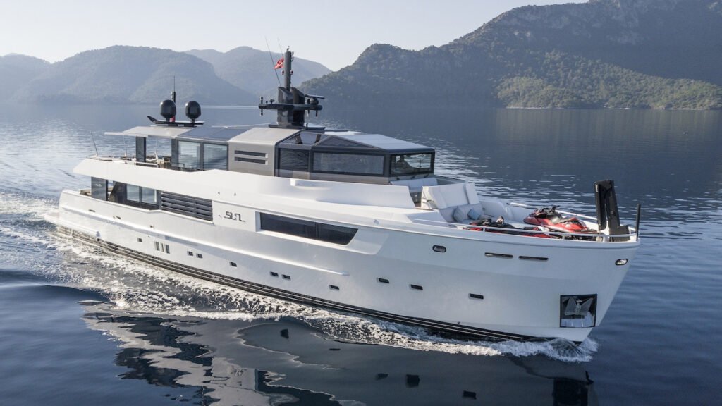SUN, a 35-metre Arcadia Yachts motor yacht for charter (image 1 of 56)