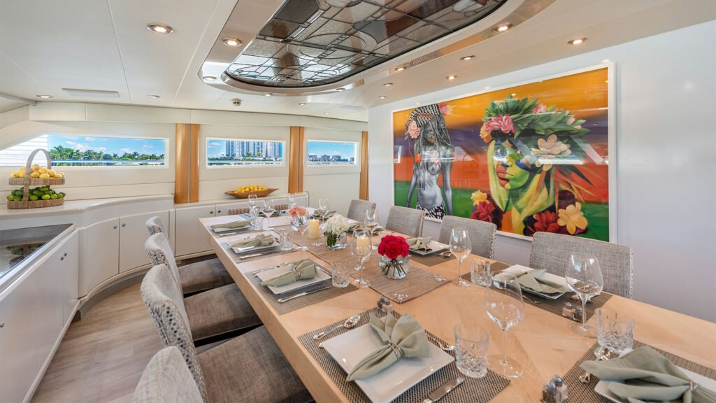 Surina, Trident 45m motor yacht (view 4)