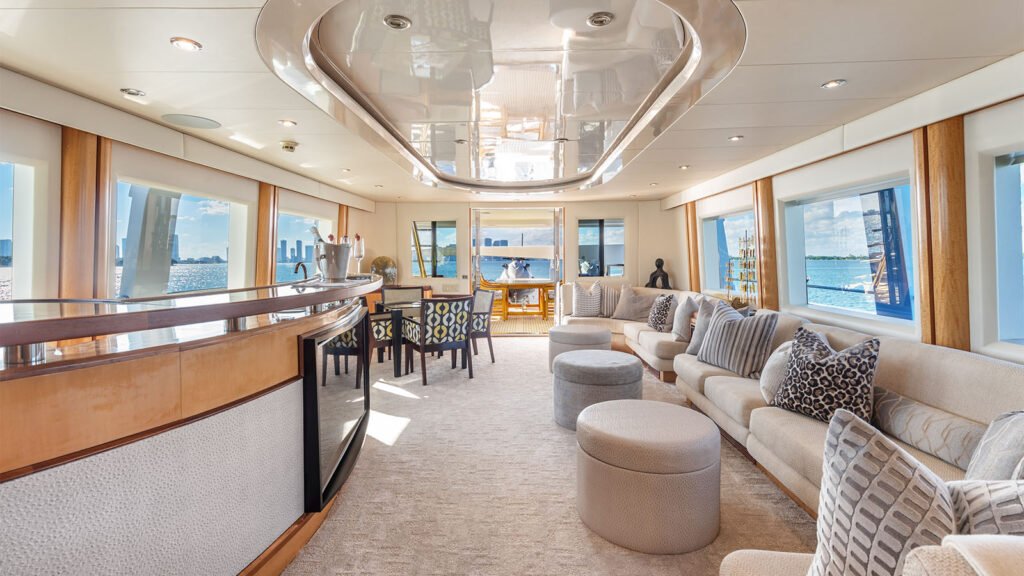 Surina, Trident 45m motor yacht (view 20)