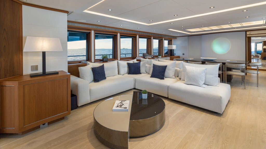 Motor yacht TALIA, 44m Heesen (view 24)