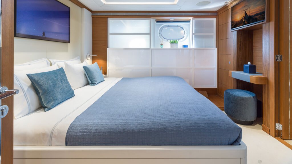 Motor yacht TALIA, 44m Heesen (view 39)