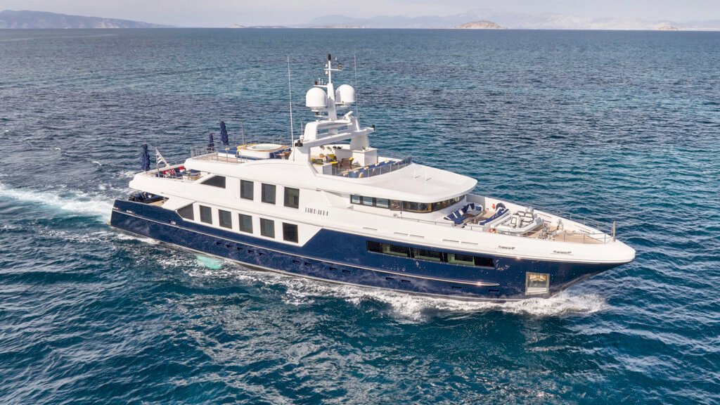 Family charter yacht, exterior deck and swim platform BVI