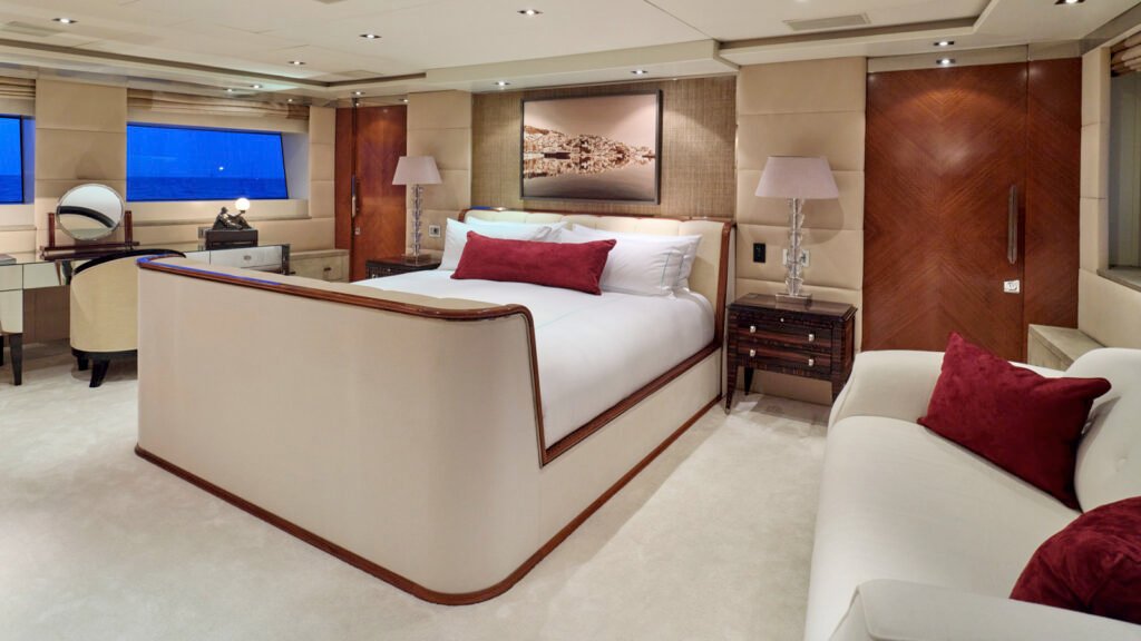 Motor yacht TIMBUKTU, 42m Baglietto (view 15)