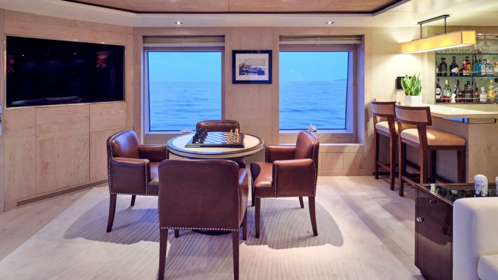 Motor yacht TIMBUKTU, 42m Baglietto (view 32)