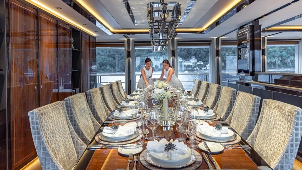 TOP FIVE II - Formal dining room