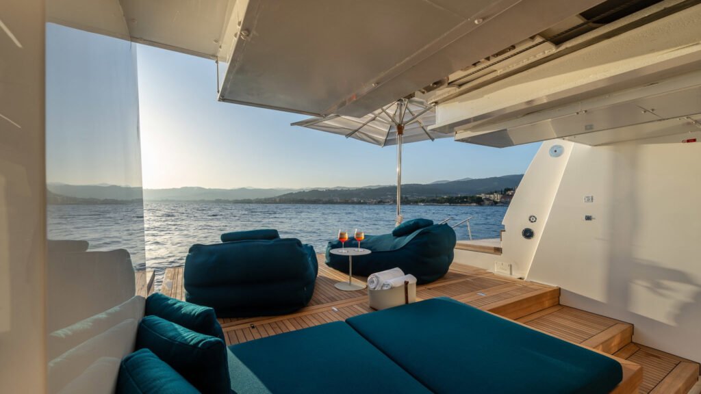 VAUBAN charter yacht — flybridge