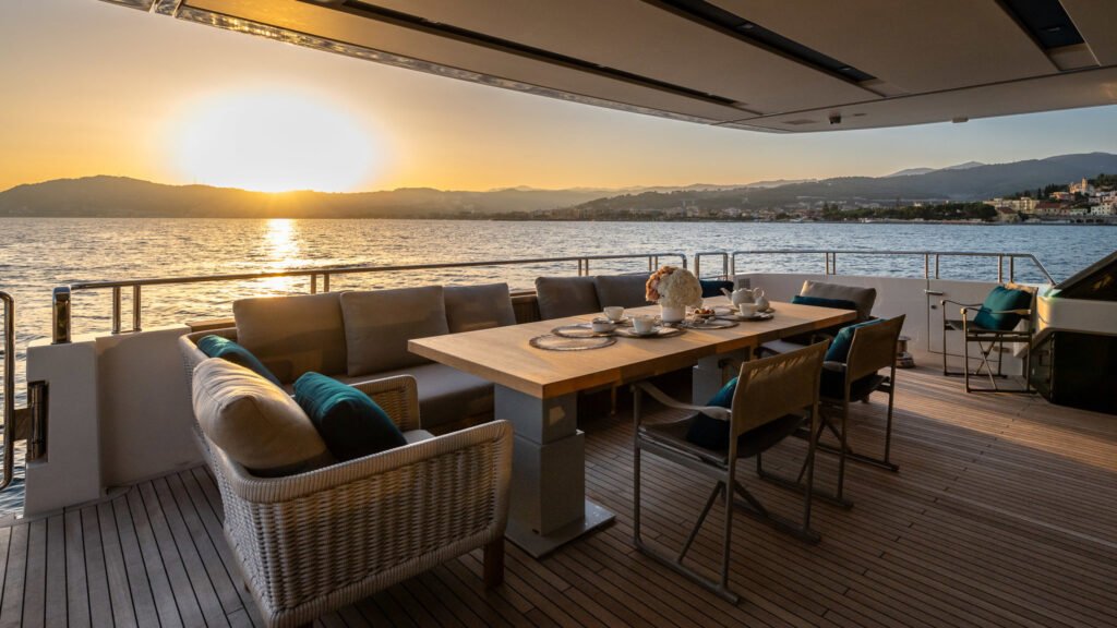 VAUBAN charter yacht — al fresco dining